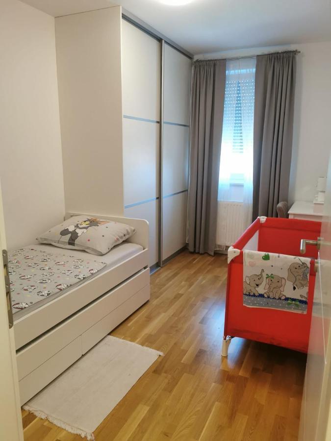 Eurorail Logistics Apartment ザグレブ エクステリア 写真
