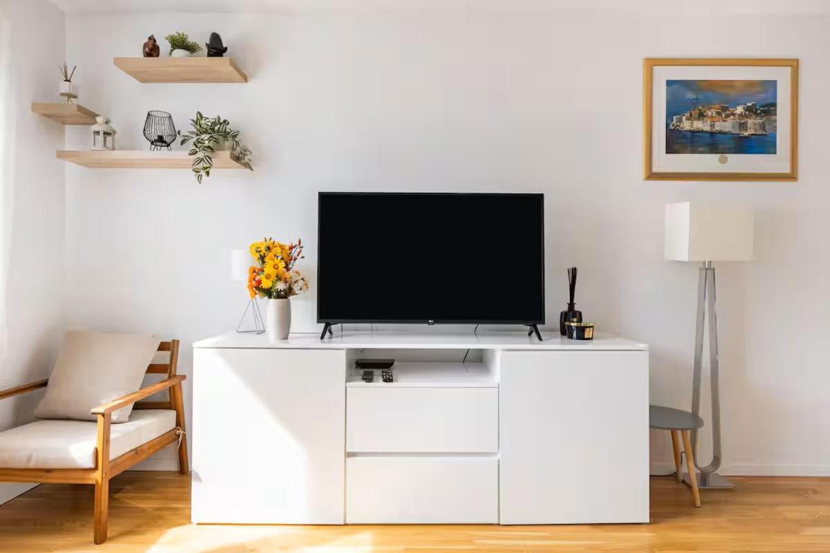 Eurorail Logistics Apartment ザグレブ エクステリア 写真